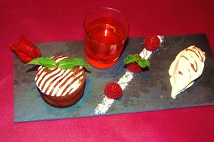 fondant au chocolat, glace aux amandes